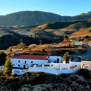 Cortijo Naturista Con Vistas-Clothing Optional Oria